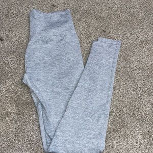 Athletic leggings